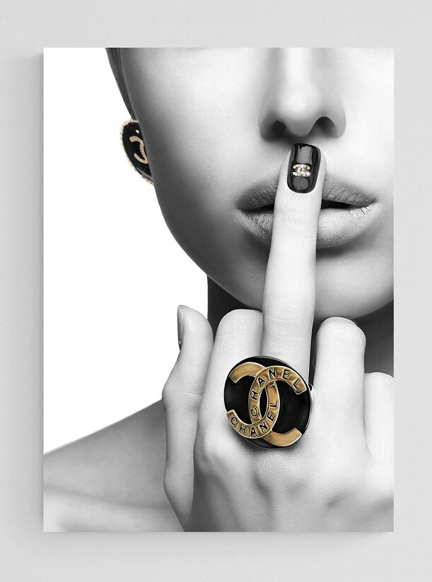 Chanel Fingure