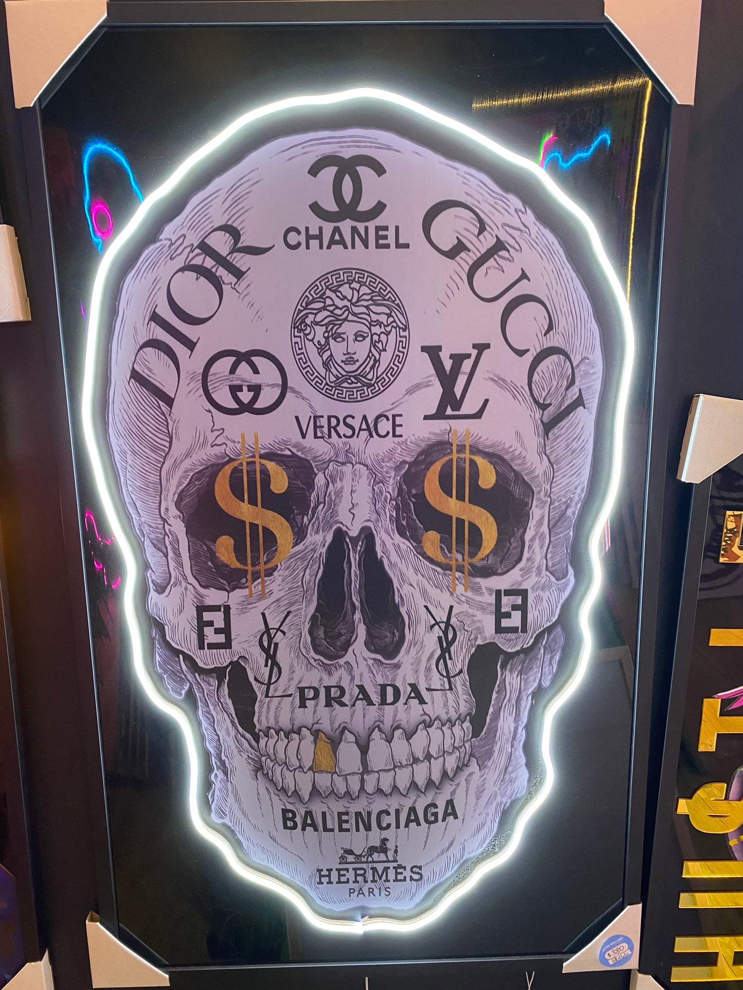 Skull LED | 680x1140mm