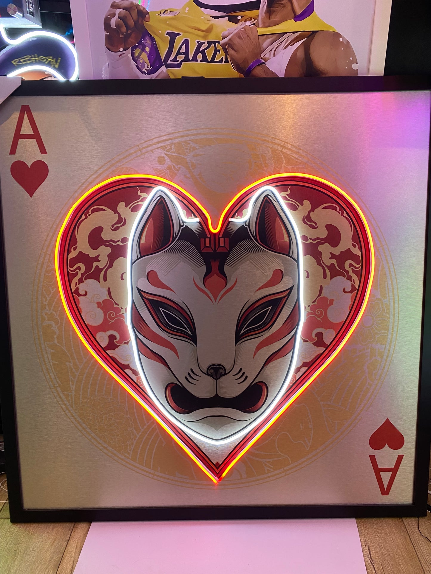 Ace of Hearts Fox LED | 1000x1000mm