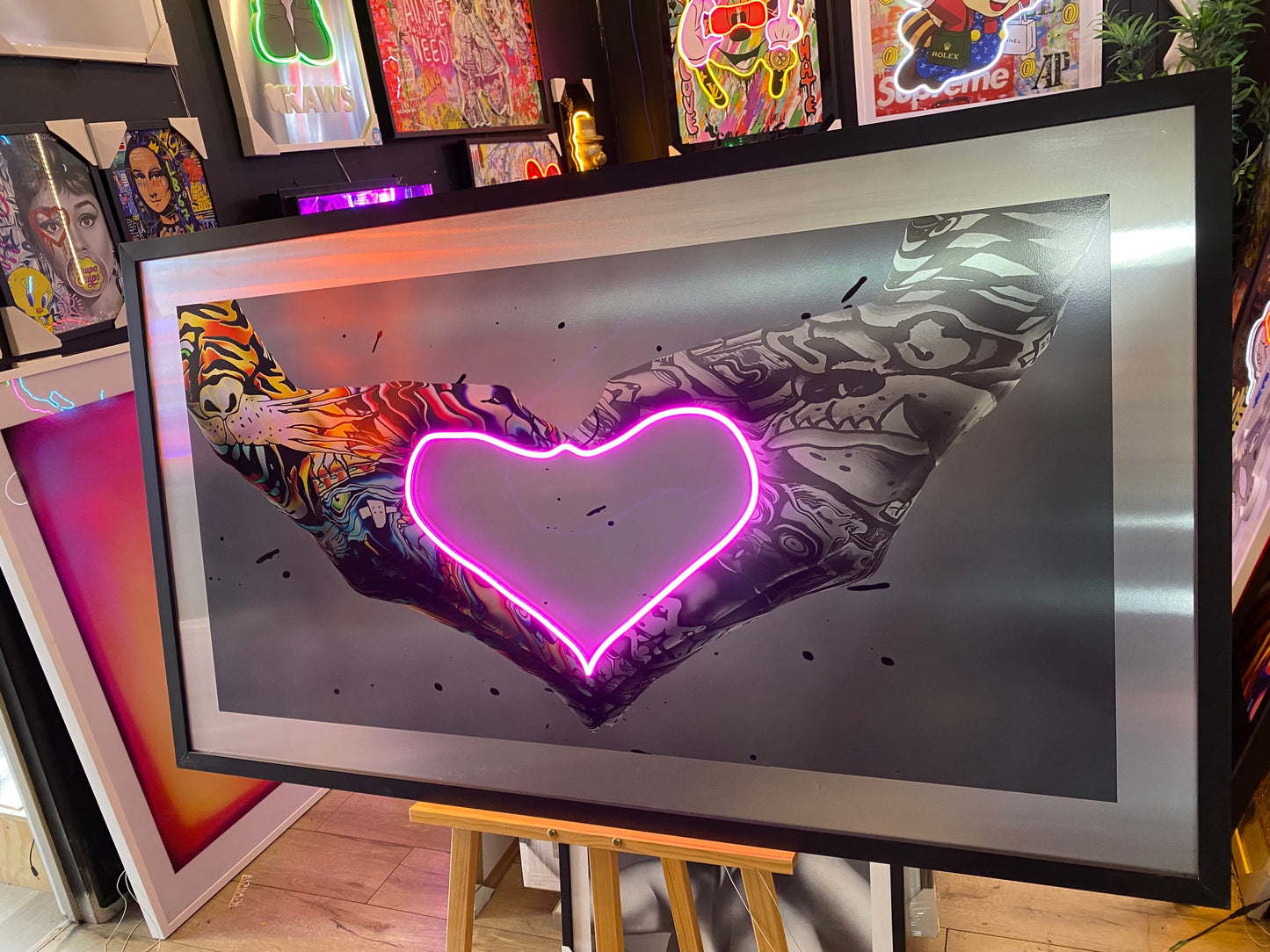 Hand Heart LED | 1500x850mm