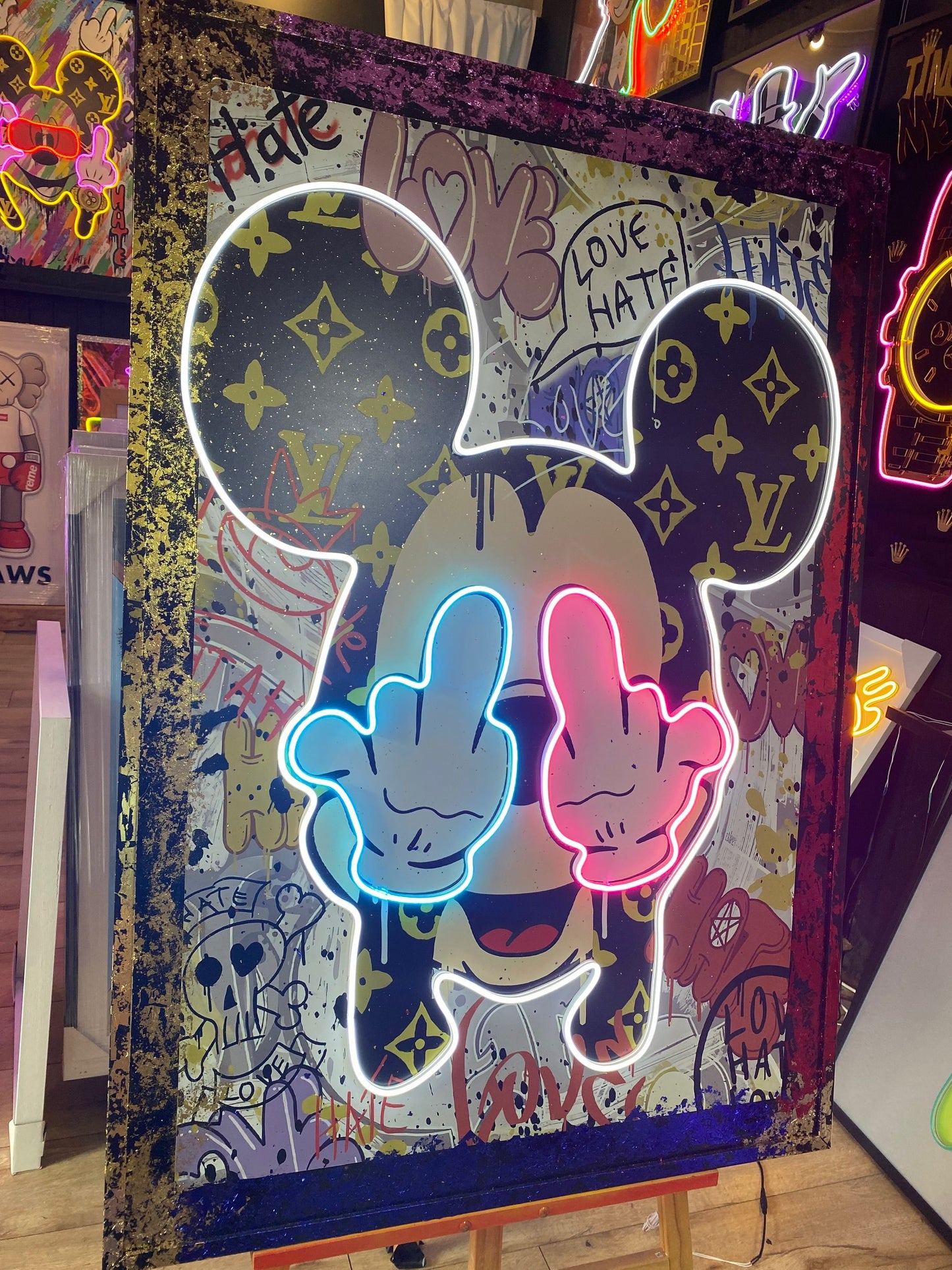 Mouse "Love x Hate" LED with custom Craft Glitter| 880x1250mm