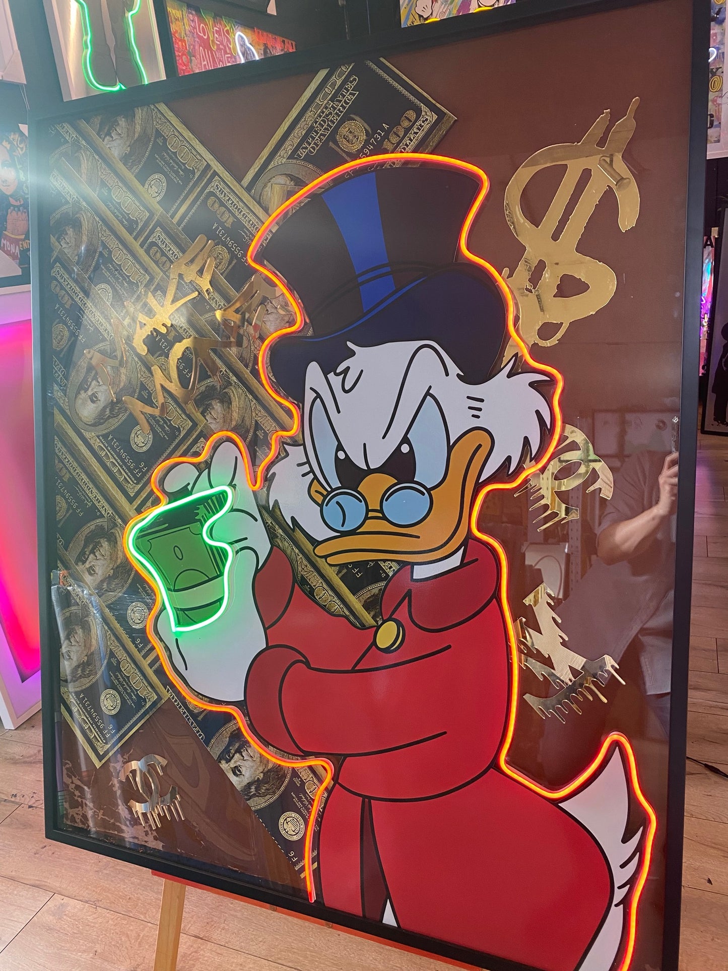 The Duck Make Money LED | 1030x1250mm